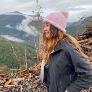 Meet your Posher, Bella